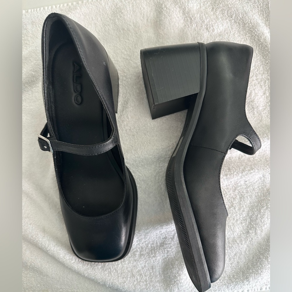 Aldo Black Square-Toe Mary Jane Flats - Picture 2 of 10